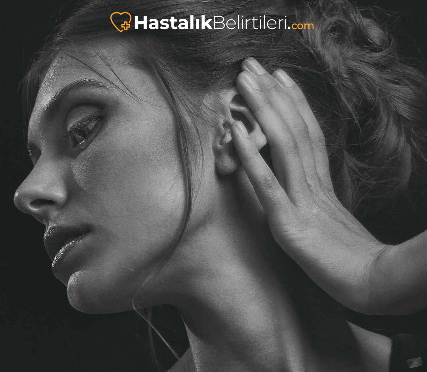 Dış Kulak Yolu İpuçları Nelerdir? 2 Sık terleme olan kulakta dış kulak temizliği görseli