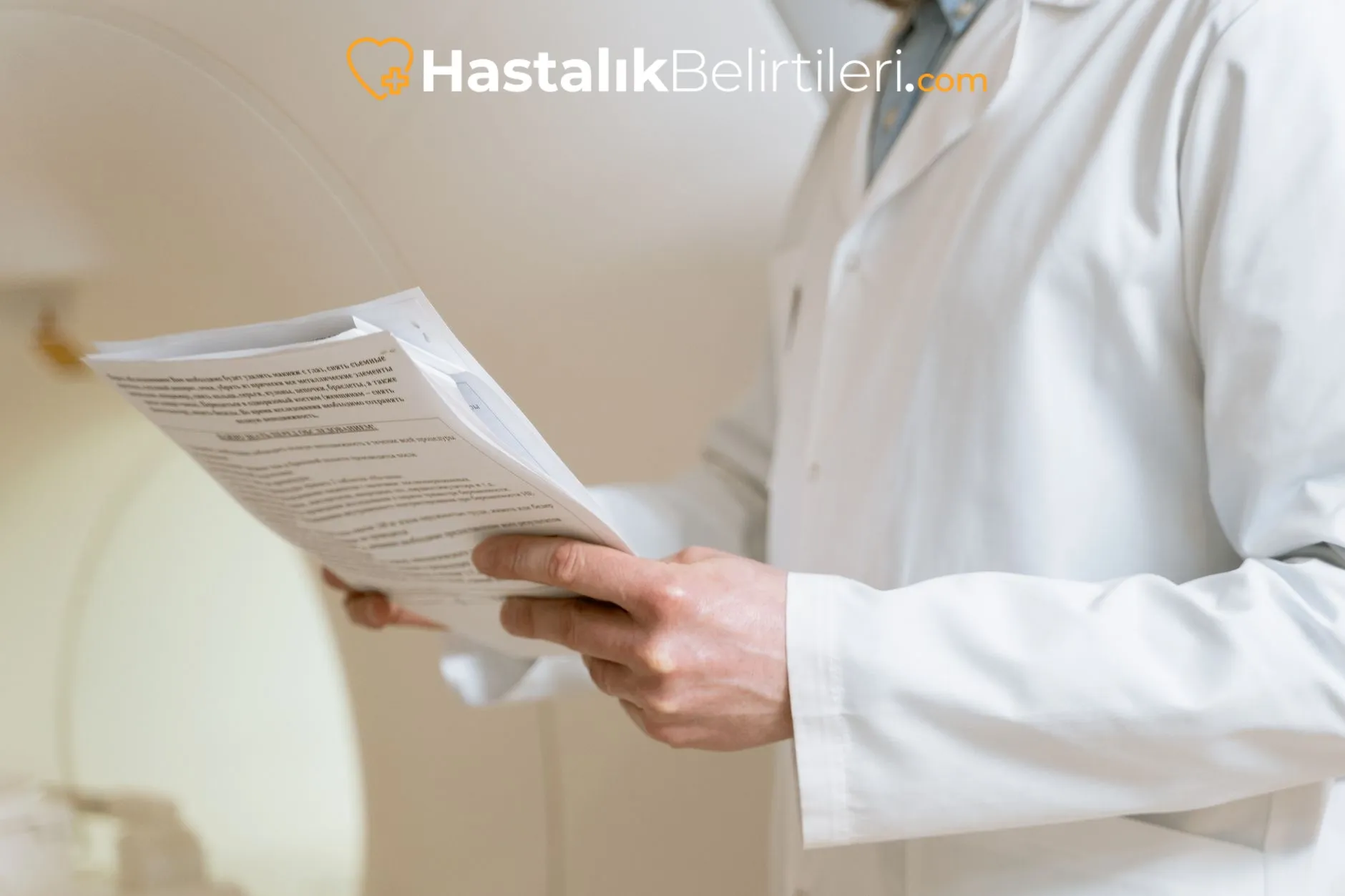 Göğüs bölgesinde yanma, mide asidi reflüsü görseli