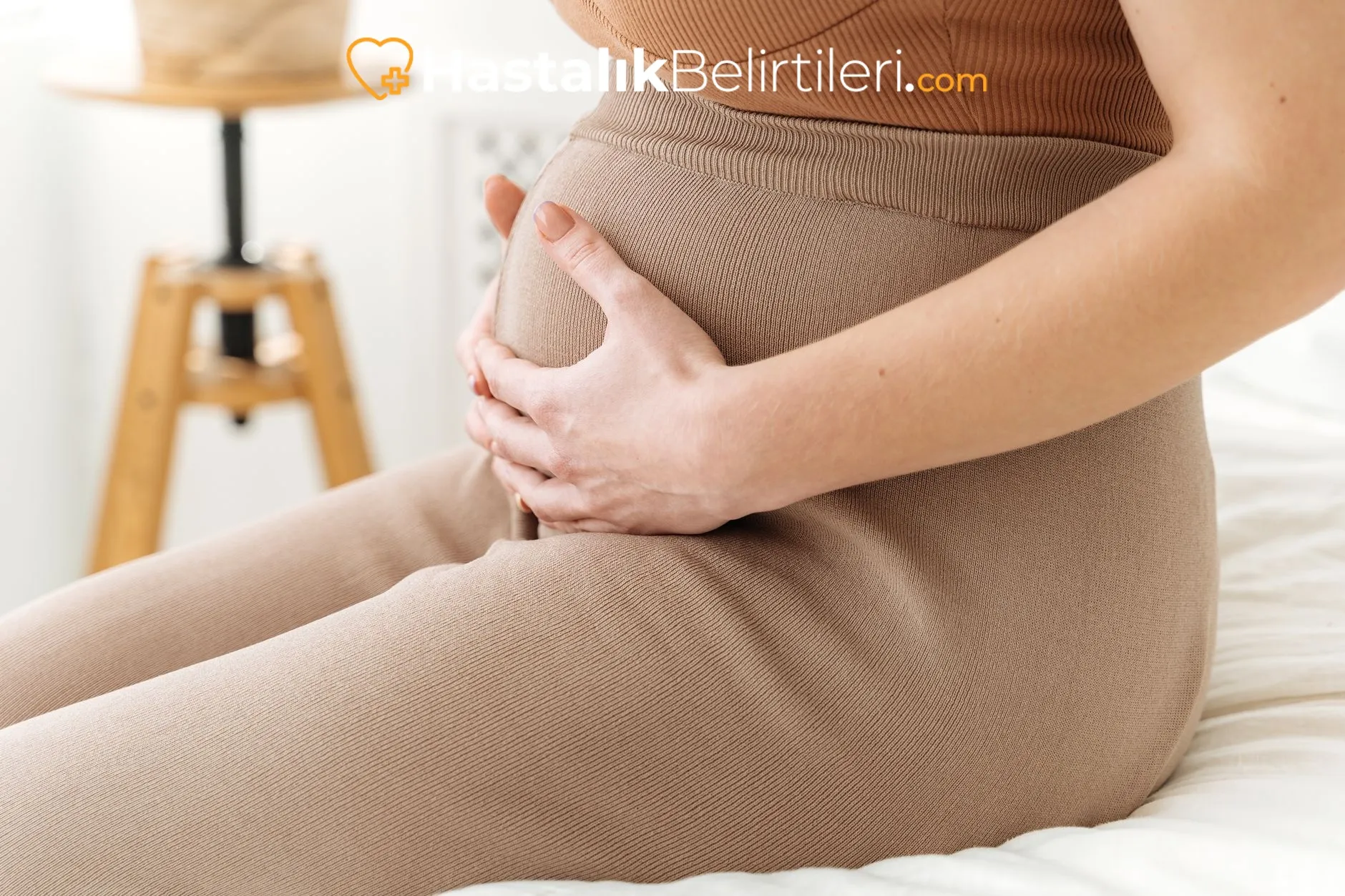 Gebelikte İdrar Yanması Neden Olur? 4 Gebelikte güvenli ev içi destekler: bol sıvı, dinlenme