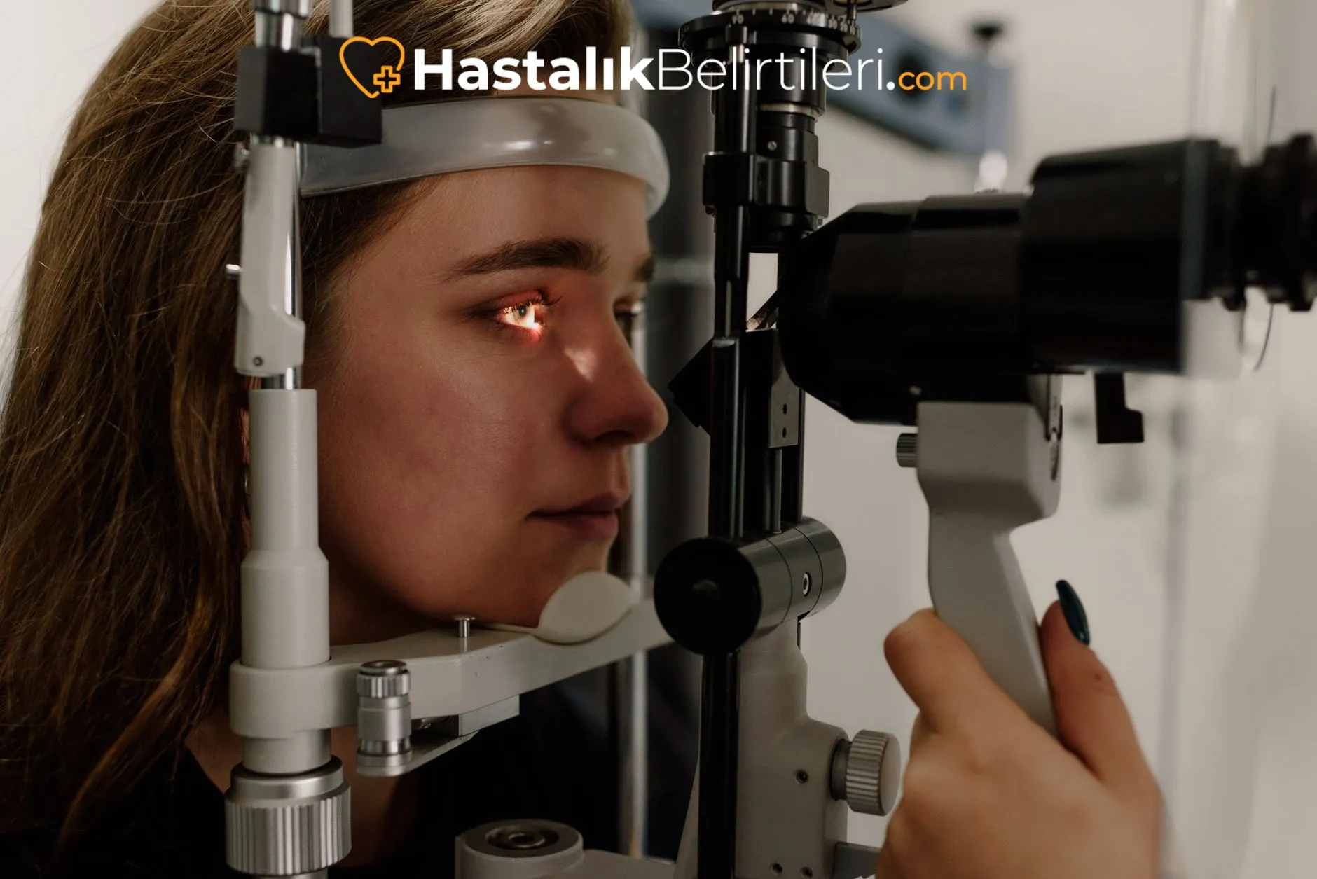 gözde işığa hassasiyet neden olur