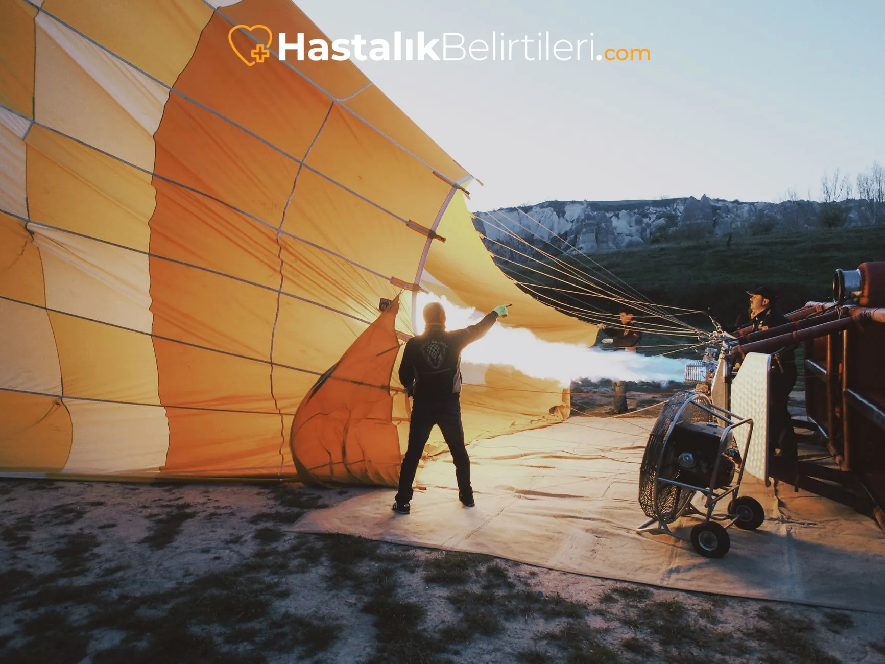 Uçakta kulakta ağrı olmadan basınç hissi simülasyonu