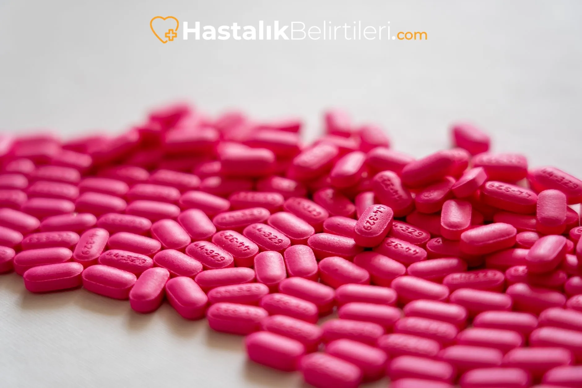 Endometriozis Belirtileri Kadınlarda Nelerdir? 3 Alt karın ağrısı endometriozisle nasıl ayırt edilir