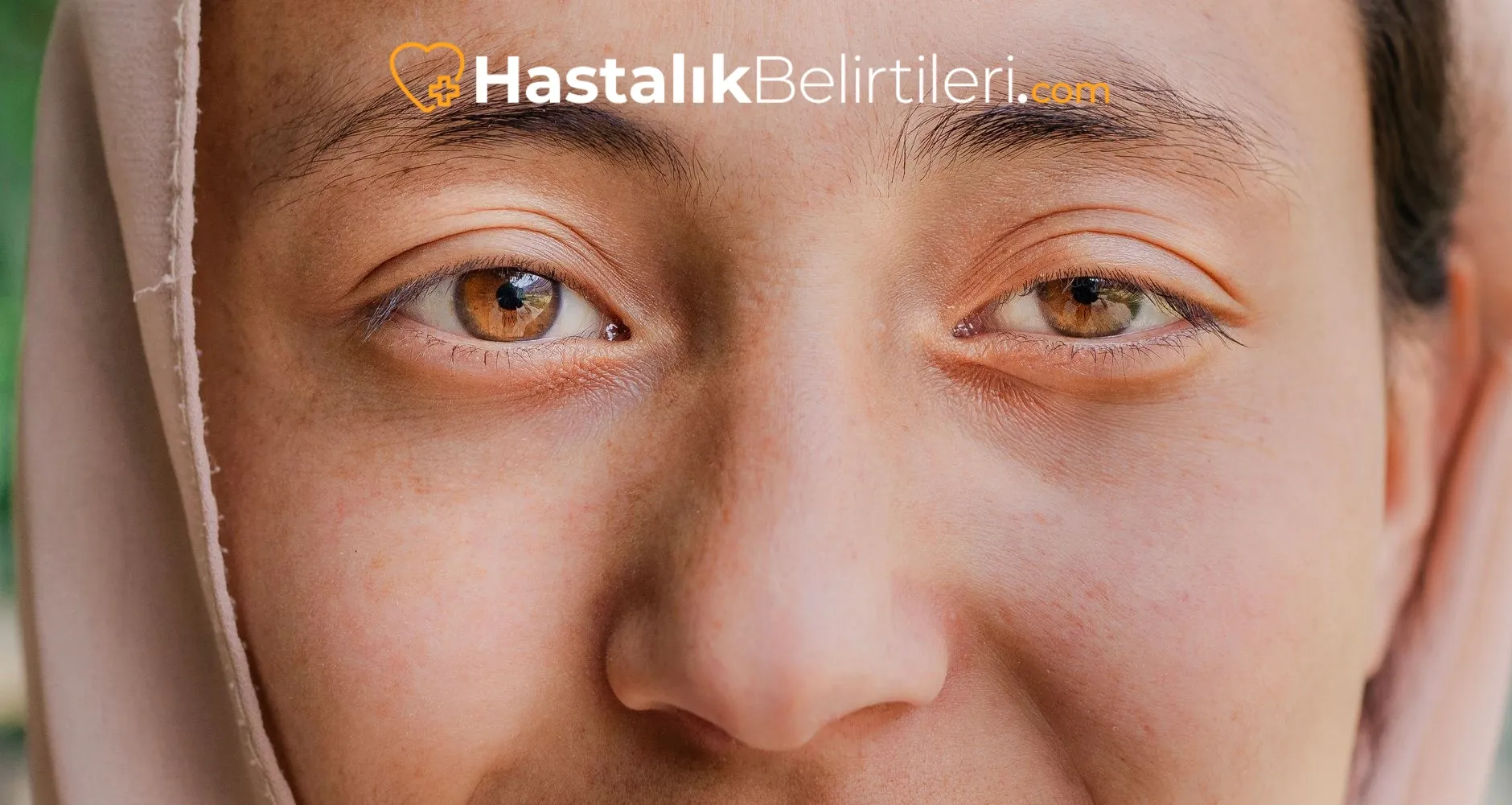 Gece Artan Kaşıntı, En Sık Nedenler 3 Kuruluk ve egzama kaynaklı ciltte kızarıklık belirtileri