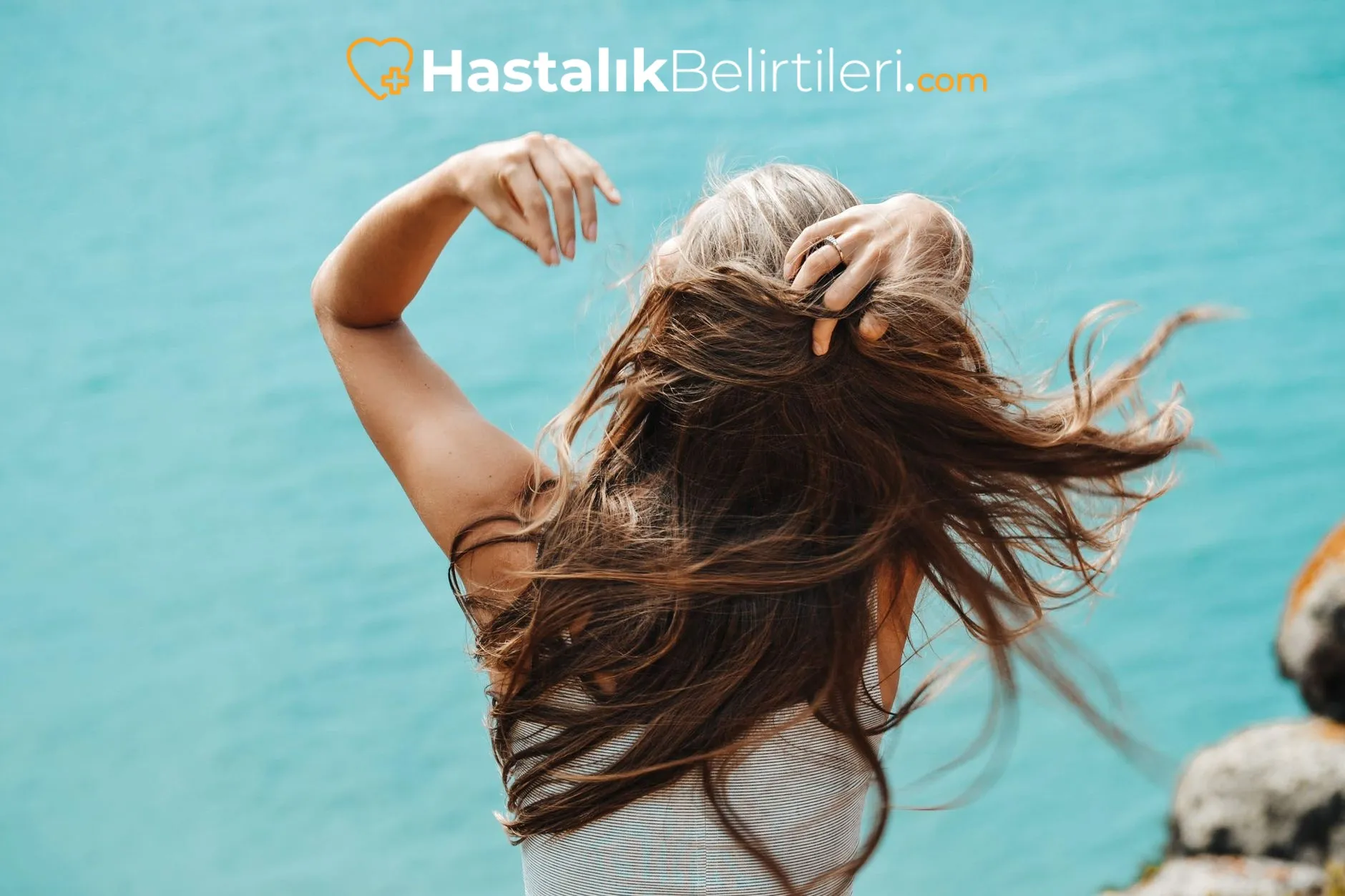 Saç Dökülmesi için Hormon Kontrolü Ne Zaman? 3 Tiroid hormon dengesizliği saç incelmesi belirtileri