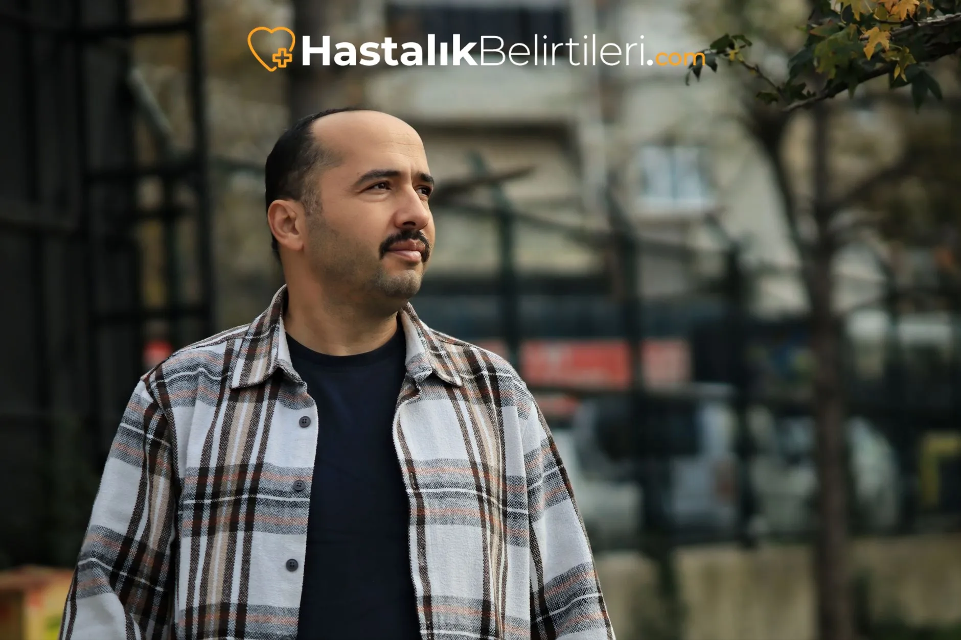 Yüzde Morarma Neden Olur, Ne Zaman Muayene? 4 Tıbbi muayenede doktorun yüz travması kontrol etmesi